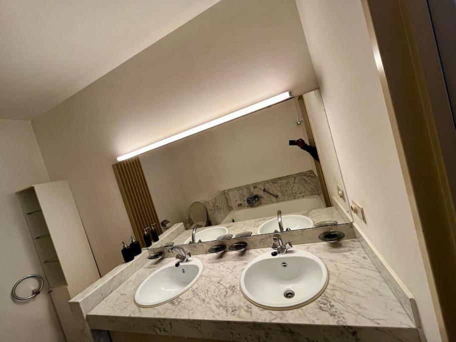 Big Apartment With Parking In Antverpy Exteriér fotografie