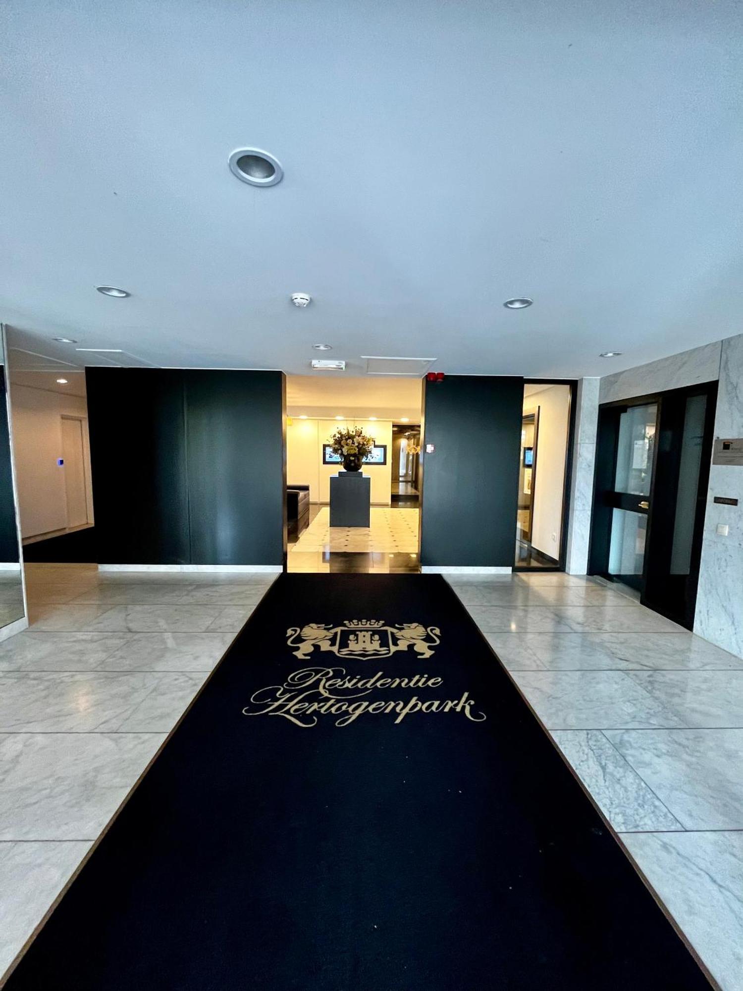 Big Apartment With Parking In Antverpy Exteriér fotografie